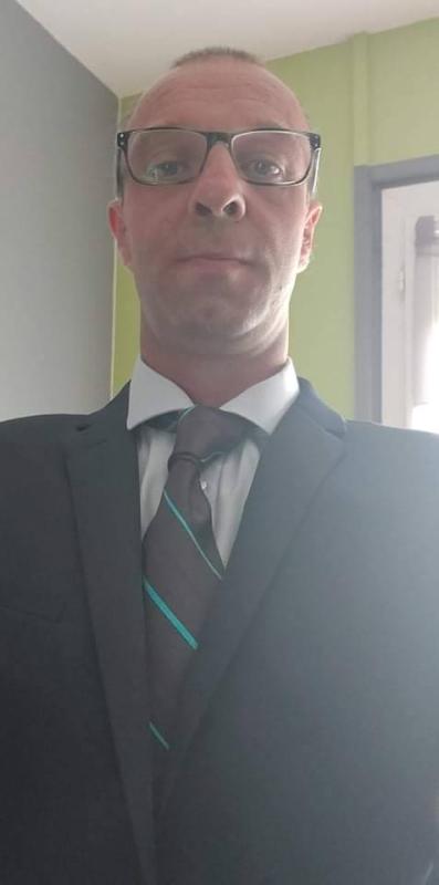 David 46 ans Bully les Mines