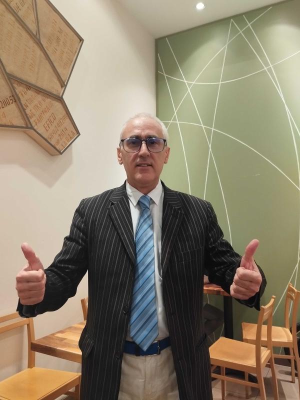 tropseul 58 ans L'Hay les Roses