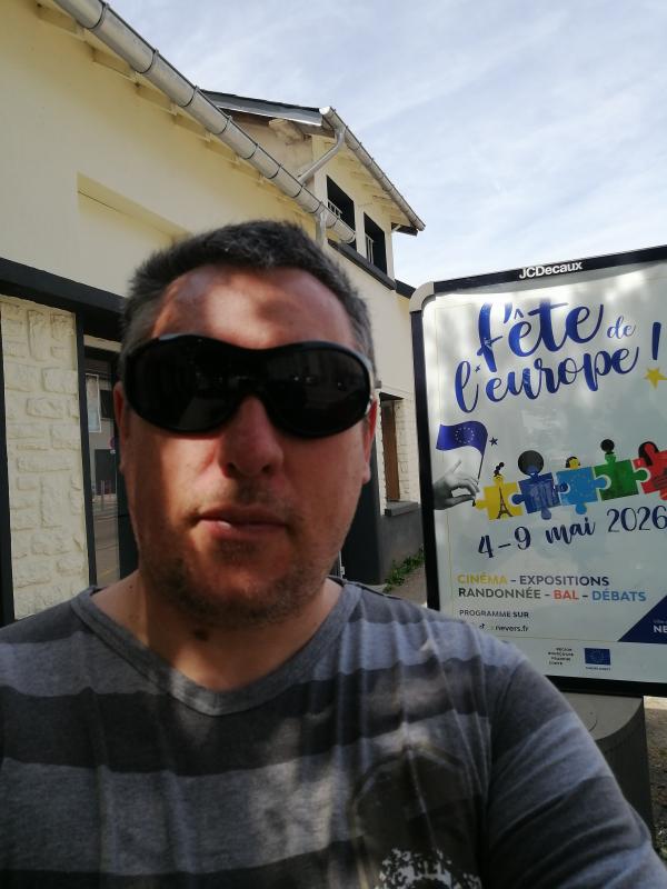 Romain 47 ans Nevers