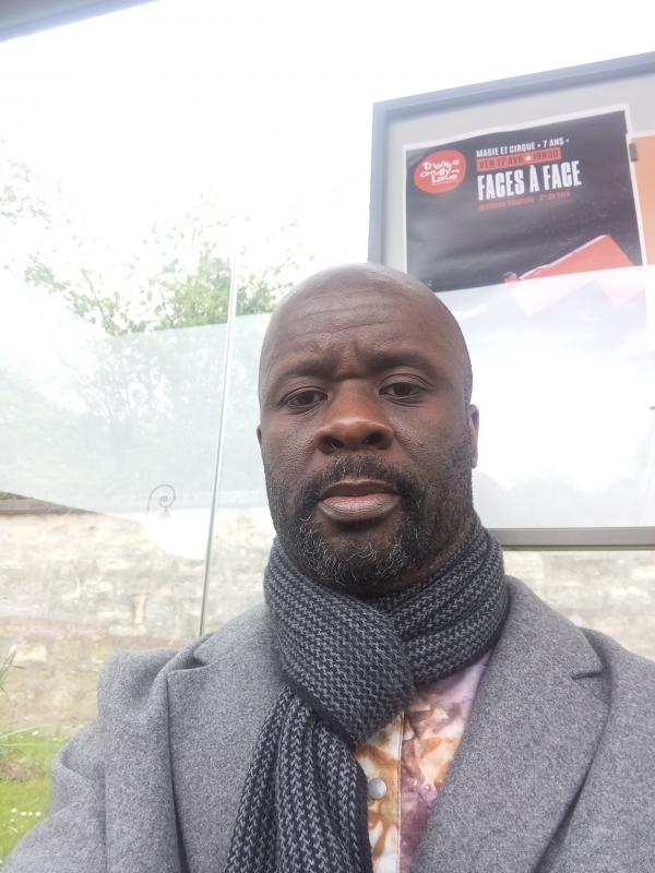 Bino 48 ans L'Hay les Roses