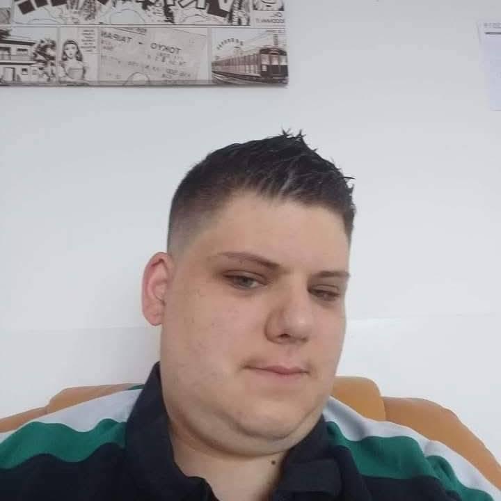 loicdu30 35 ans Nîmes