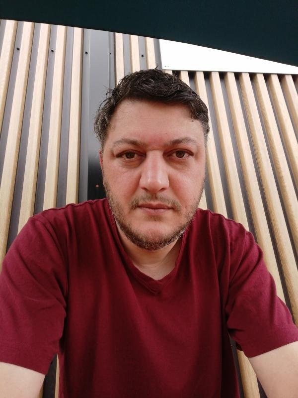 DAVID 43 ans Jurançon