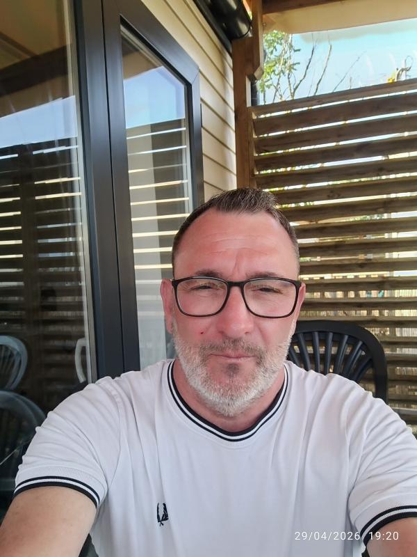 Olivier 56 ans Auffargis