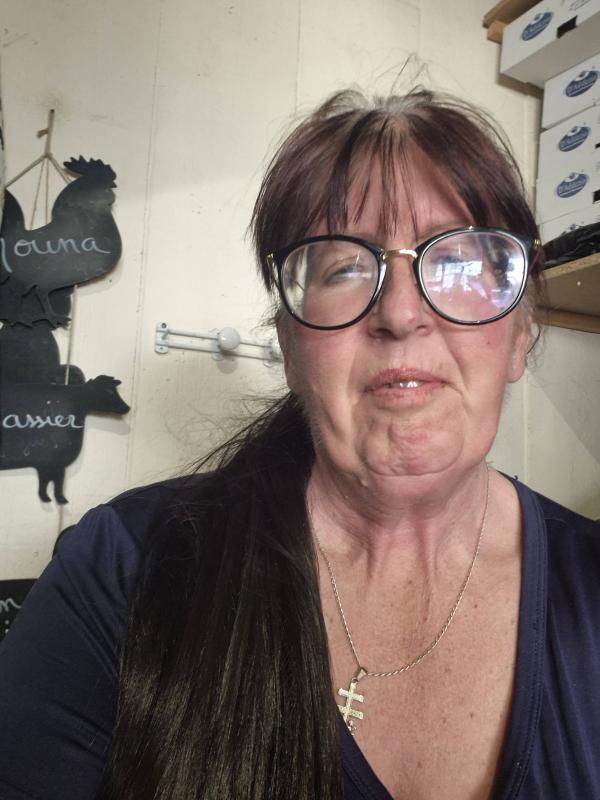 Céline 51 ans Hyères