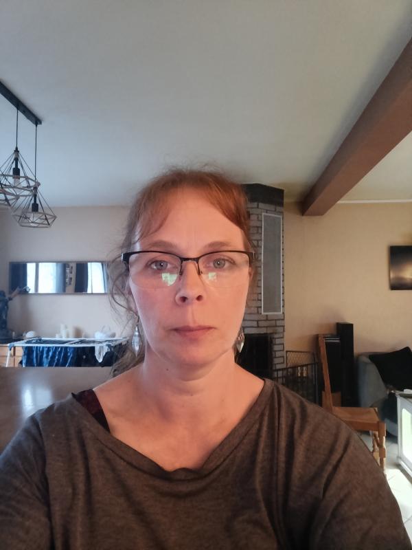 Nelly 44 ans La Mailleraye sur Seine