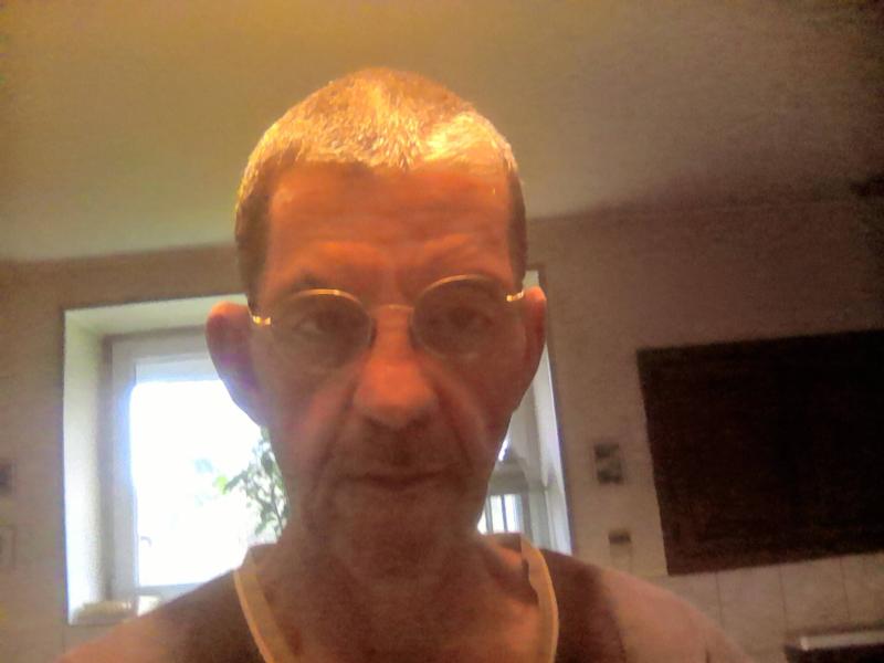 Bertrand 67 ans Esnes en Argonne