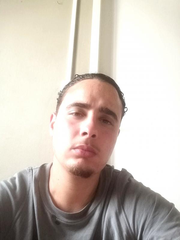 Youssef Elhamry 23 ans Agen