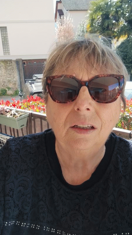 Julie 69 ans Grenoble