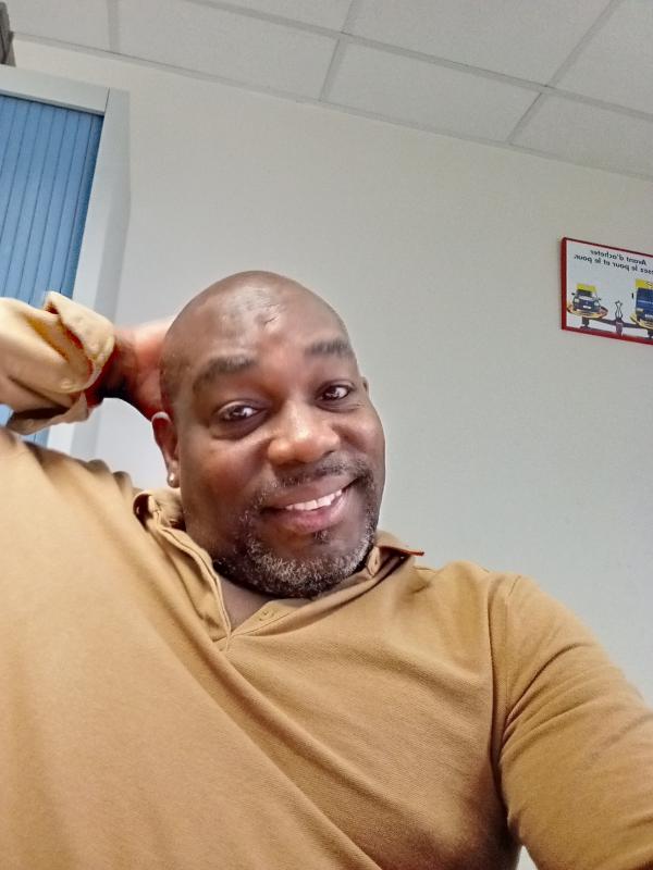 YANNIS 46 ans Mulhouse