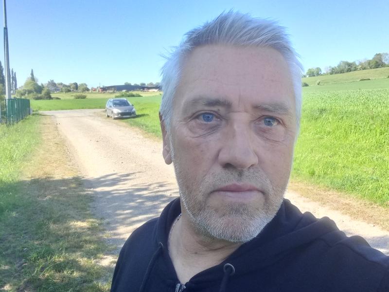 Philippe  63 ans Talmontiers