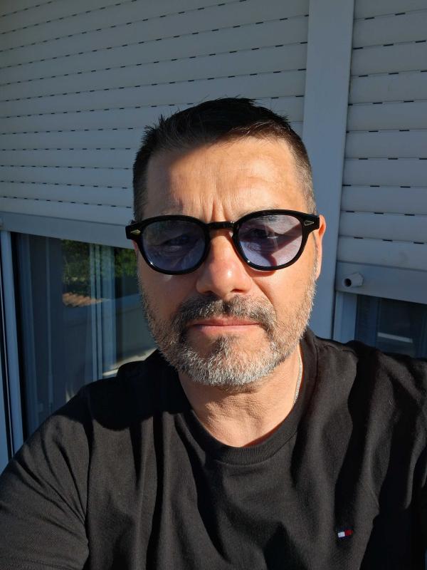 William 55 ans Saintes