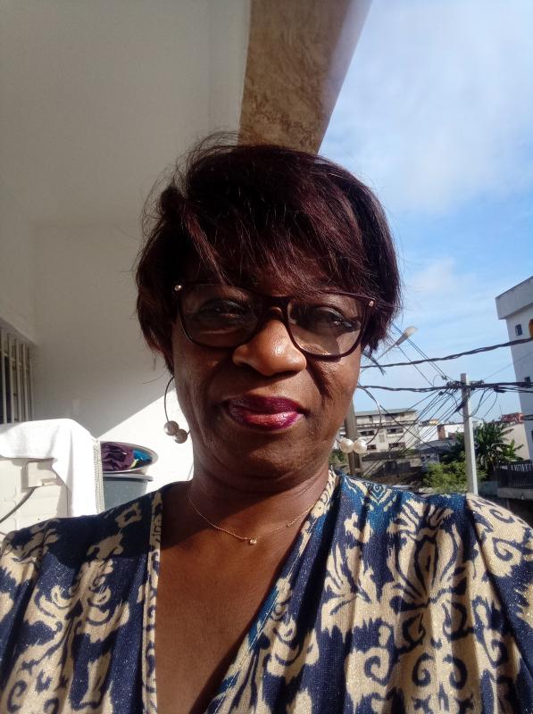 Betty  68 ans Les Mureaux