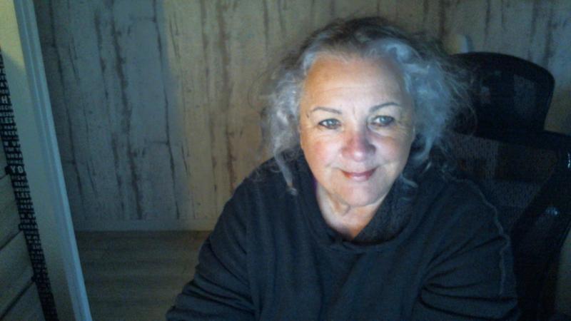 Sarah 66 ans Troyes