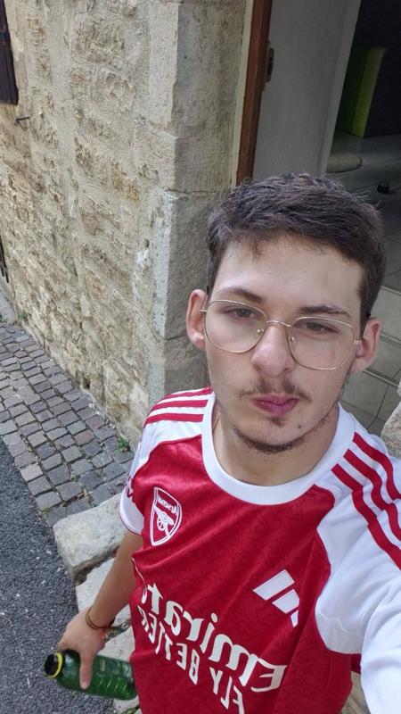 nathan 19 ans Montpellier