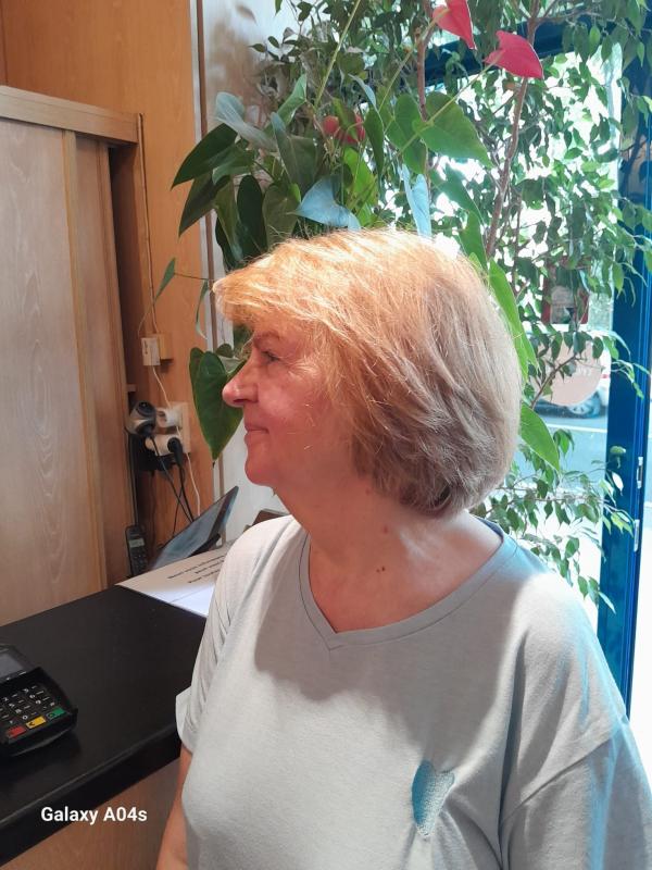 Edith 71 ans paris 20eme arrondissement