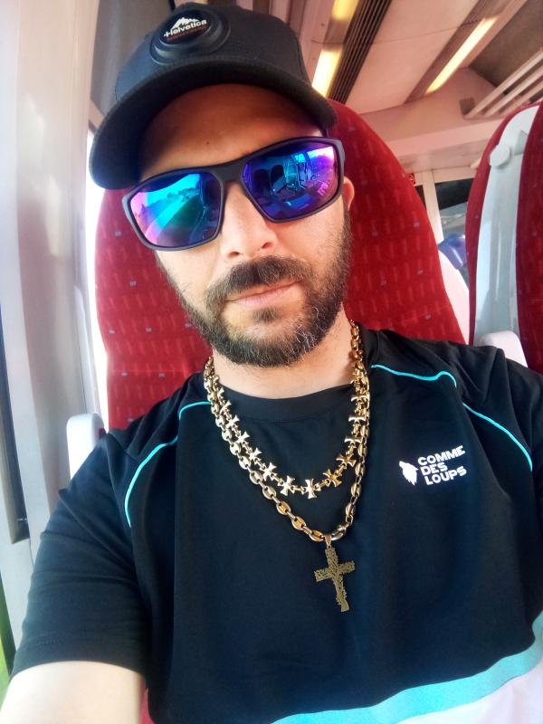 Juliano  37 ans Vescovato