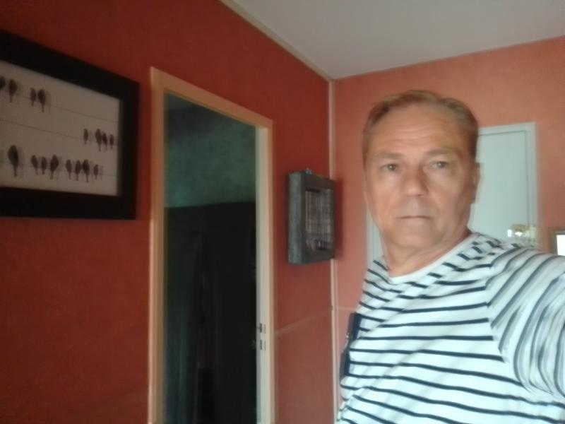 DENIS 56 ans Reims