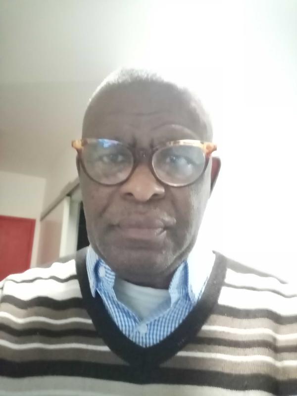 Jean  73 ans Tours