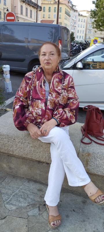 Dominique  68 ans Trie Château