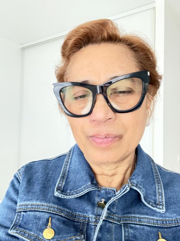 Nine 63 ans Laval