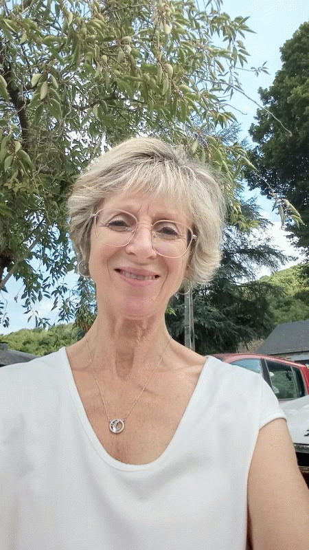 Lyne  59 ans Charleville Mézières
