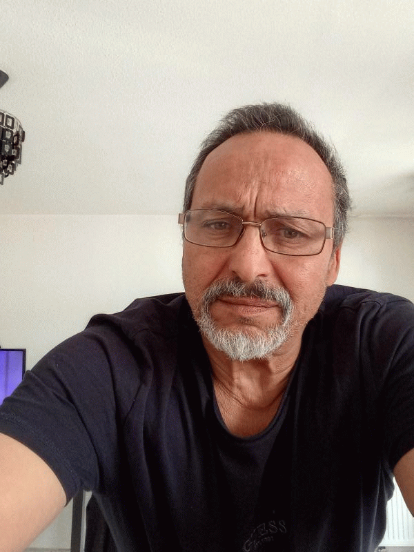 Mohand  62 ans Arâches