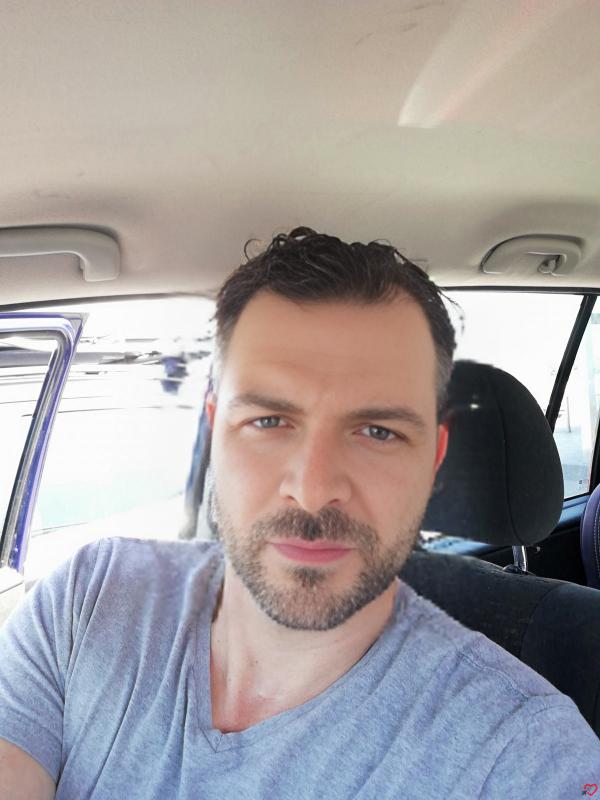 Benj 42 ans Évry