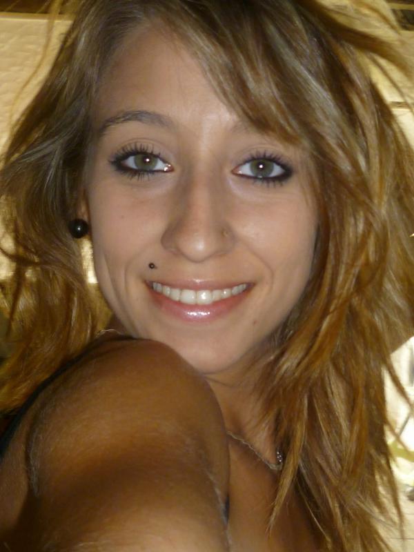 Ingrid  37 ans Aigues Mortes