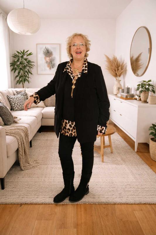 Nadine 58 ans Sedan