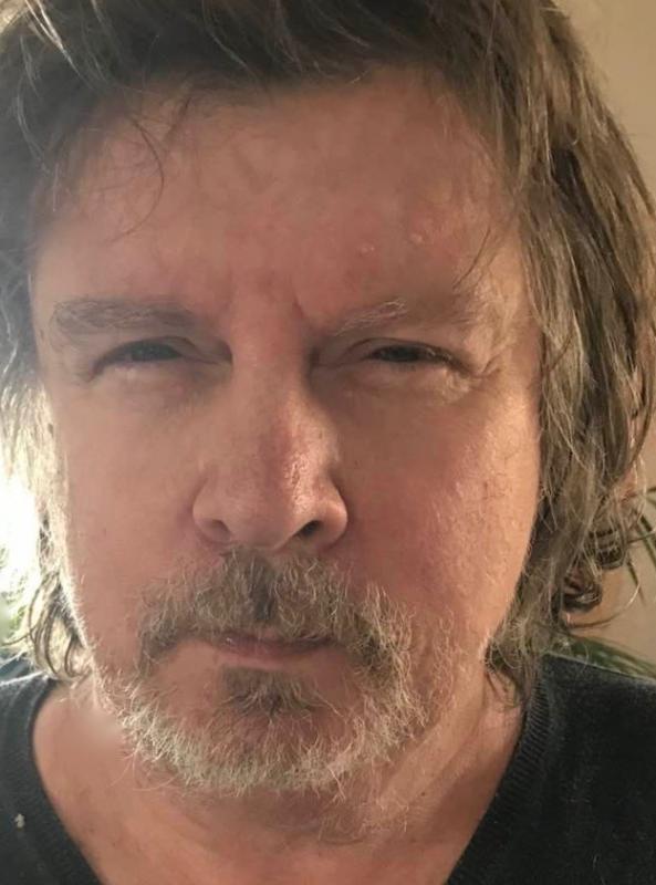 julien 49 ans Béziers