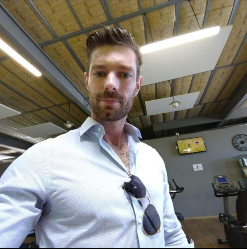 Julien  39 ans Soudan