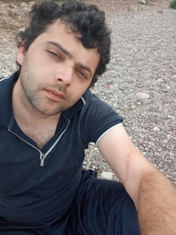 Alex 31 ans Saint Mandrier sur Mer
