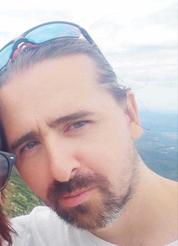 -Jérémy- 37 ans Vitry sur Seine
