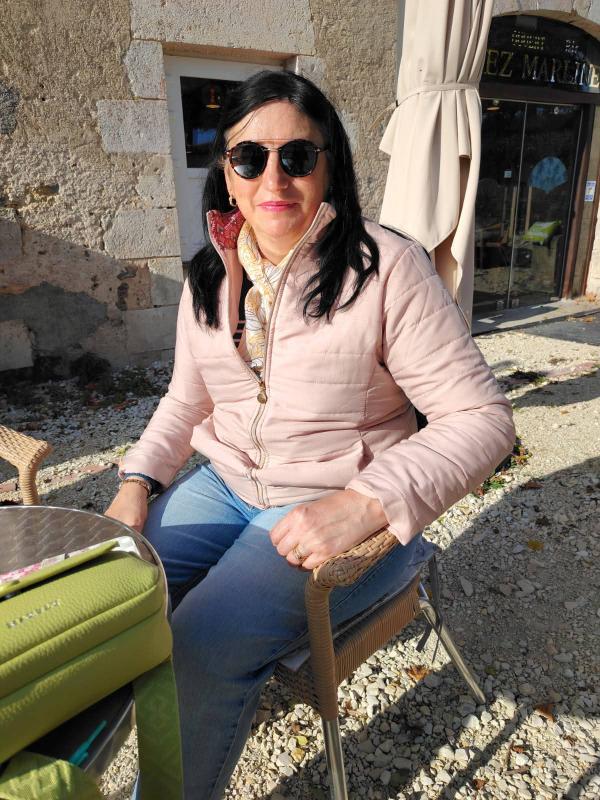Iris 57 ans Vailly sur Sauldre