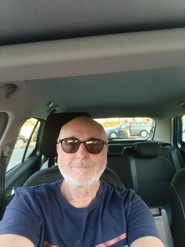 Toine  68 ans Les Lecques
