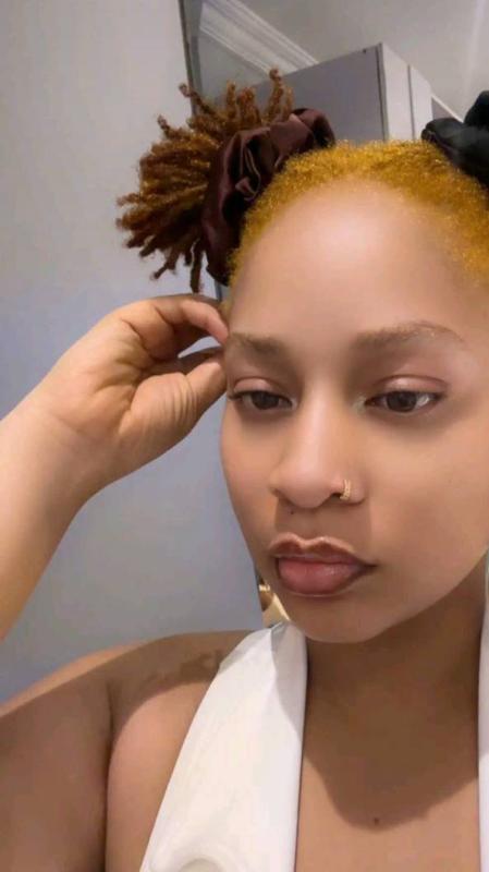 Arielle 26 ans Lyon