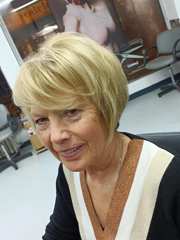 Claudine  71 ans Bernay