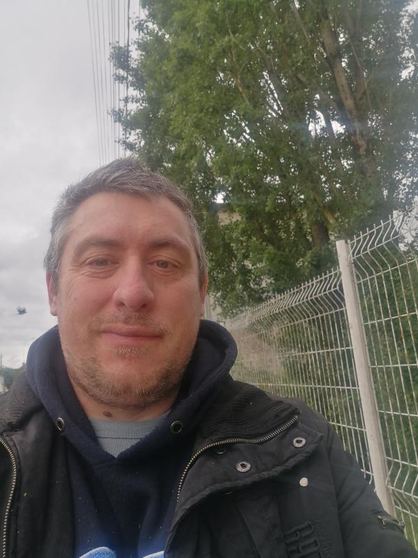 Romain 47 ans Nevers