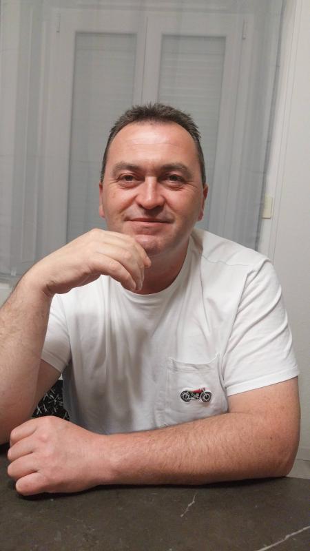 fabio 49 ans Les Fontenelles