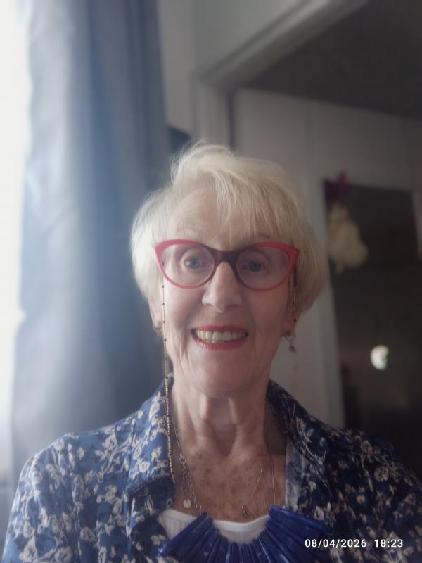 Elleinad 74 ans Nantes