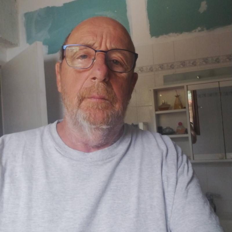 Steph 67 ans Saint Bauzille de Putois