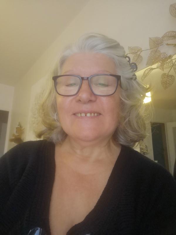 Mariana 64 ans Rennes