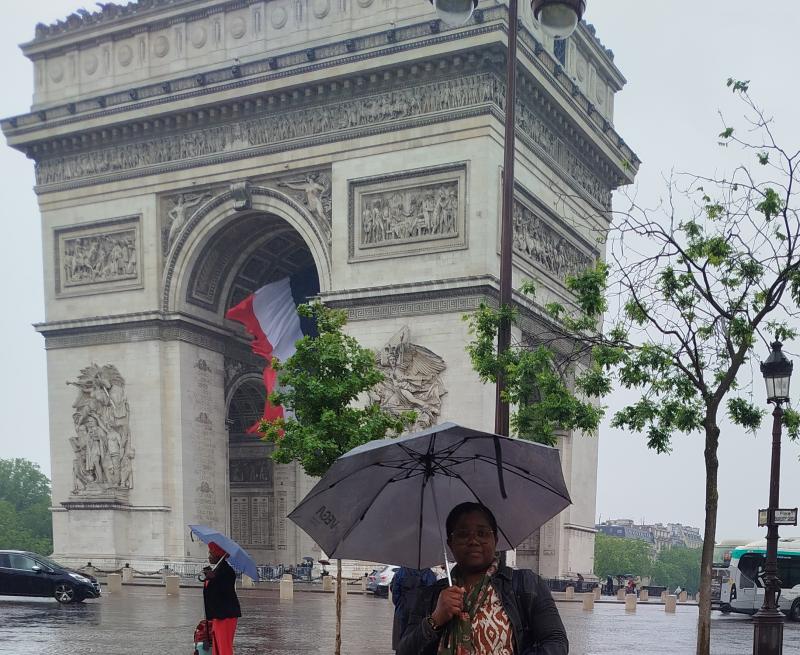 Julia 45 ans paris 20eme arrondissement