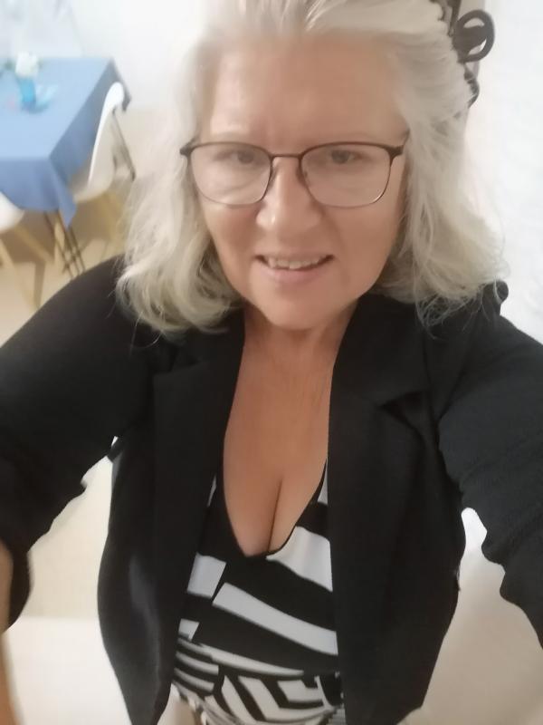 Mariana 64 ans Rennes