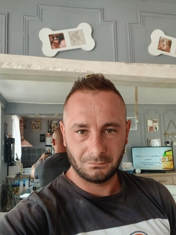 Willy  32 ans Bracquetuit