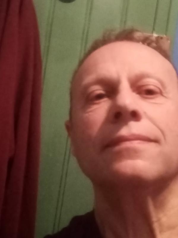 fred 58 ans Nîmes