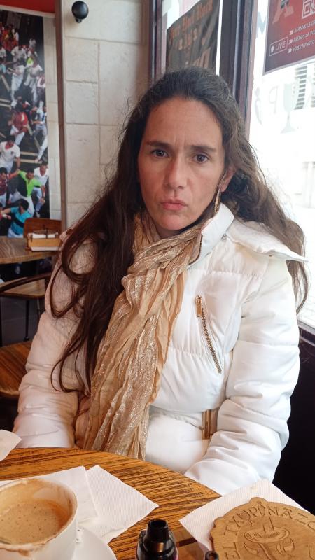 Anna  40 ans Saint Paul lès Dax