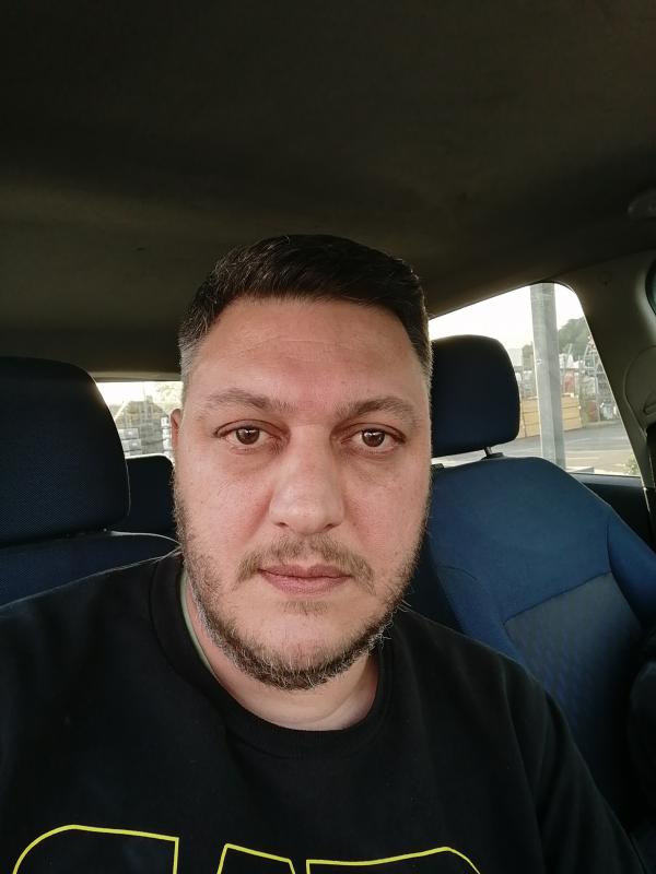 DAVID 43 ans Jurançon