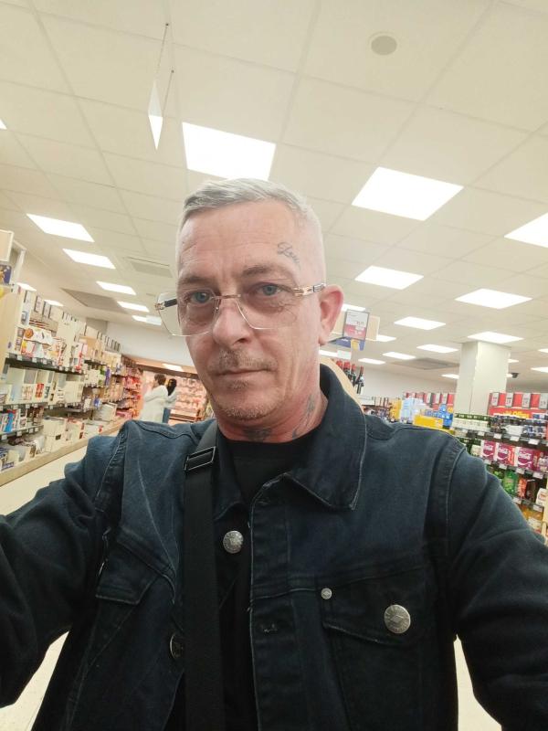 Daniel 46 ans marseille 4eme arrondisse