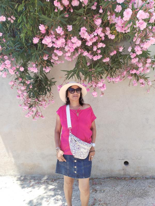 Paulette 58 ans Toulon